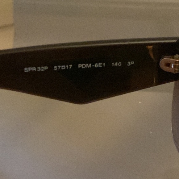 100% Authentic PRADA Sunglasses with original case and box - Picture 6 of 6